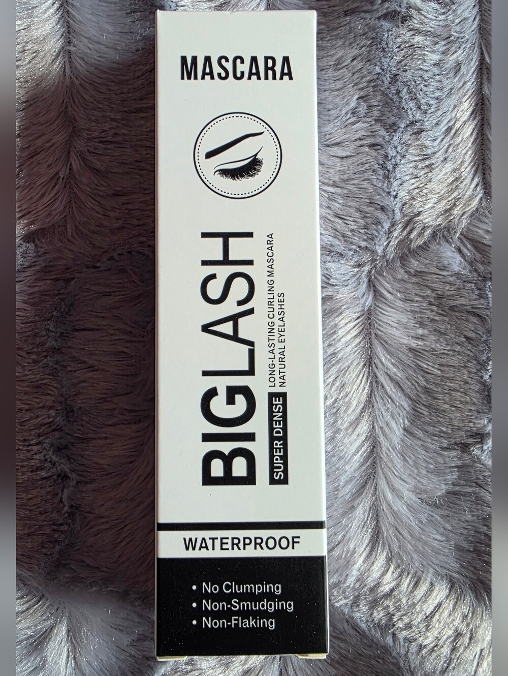 Skyvii Biglash Waterproof Mascara in Black